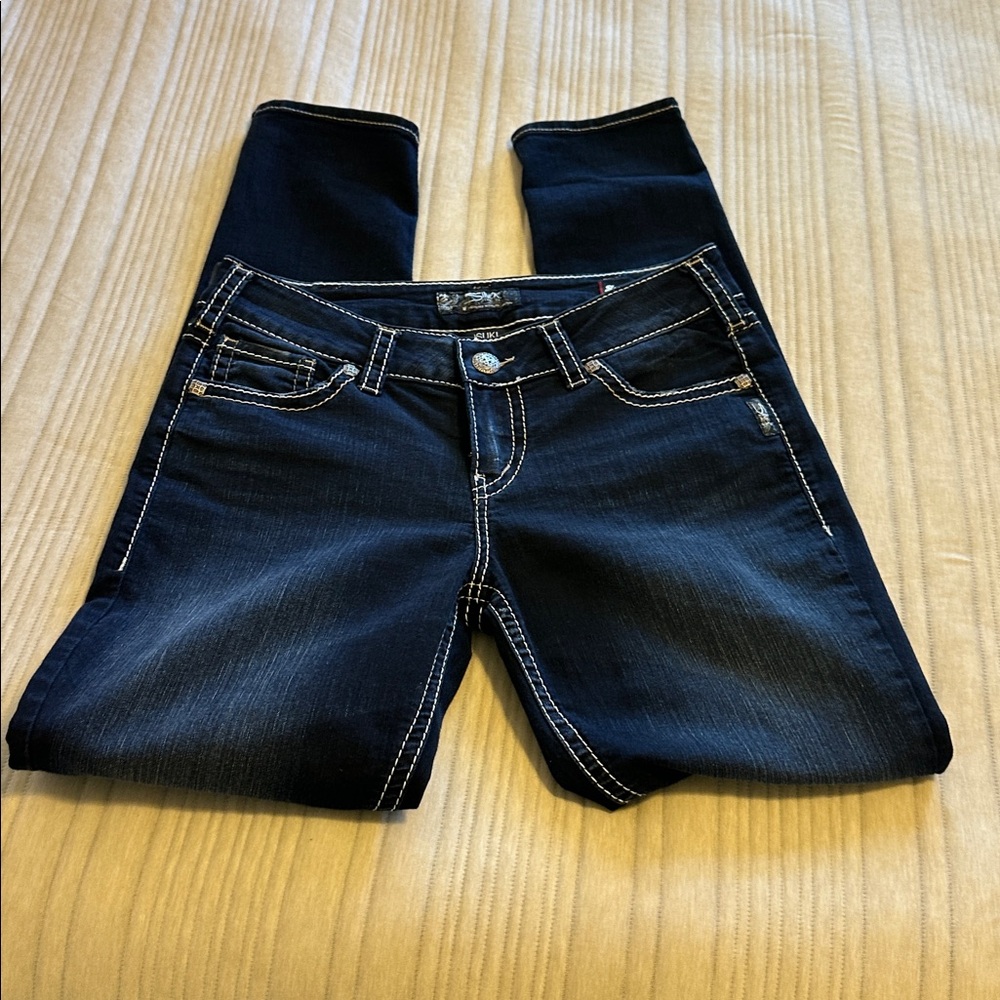 Silver Suki, jeans, super stretch, mid skinny like new - Picture 8 of 9